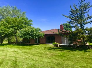 2088 Bob O Link Ln, Libertyville, IL 60048