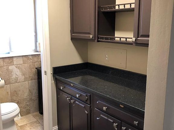 5th image of 6815 Lakeside Hills Dr