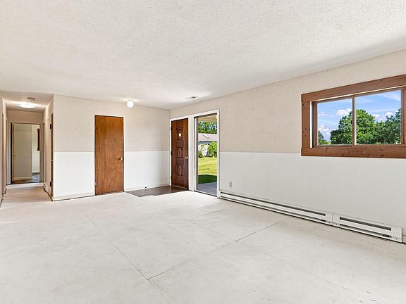 5th image of 501 Drake Rd