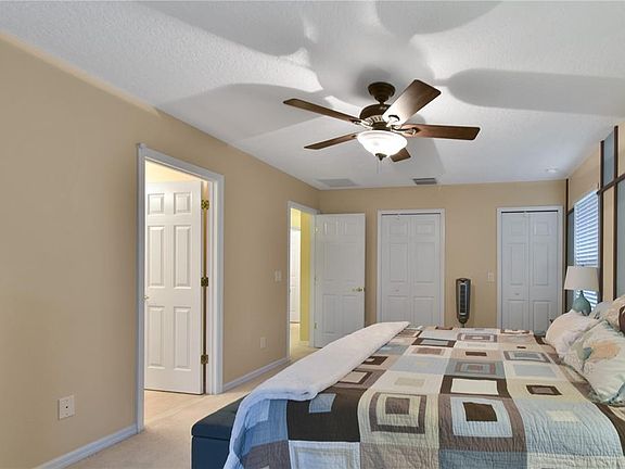 3rd image of 2860 Retreat View Cir