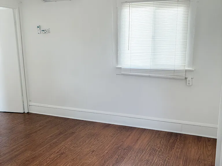 7565 Emerson Pl — Photo 8