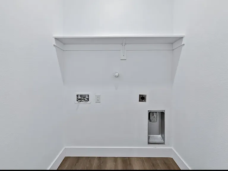 1027 W Coffin St — Photo 9