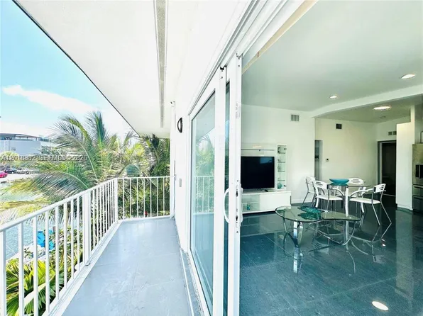 3751 NE 170th St APT 4, North Miami Beach, FL 33160