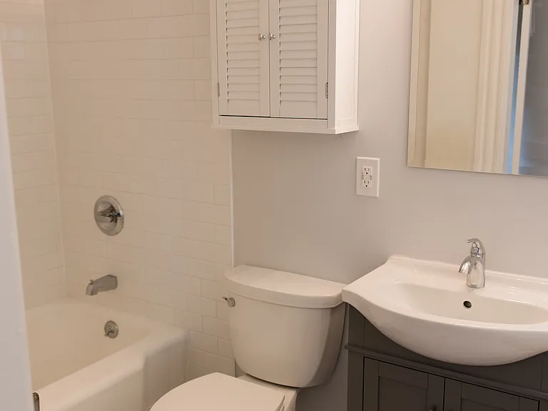 194 N Main St #2 — Photo 21