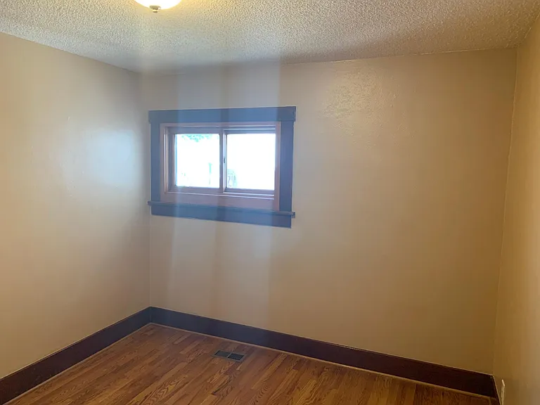 2616 N Irving St — Photo 9