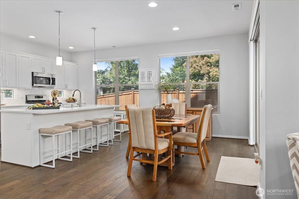 9 150th Place SE, Lynnwood, WA - More