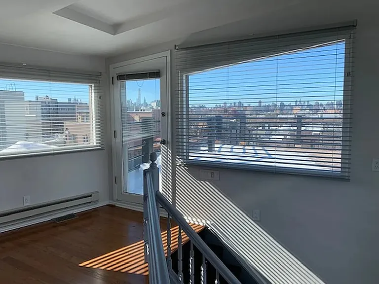 25-54 37th St #3 — Photo 9