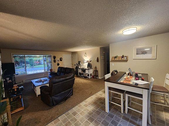 4th image of 826 34th Ave NW #B