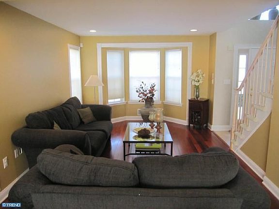 3rd image of 7 Airdale Dr
