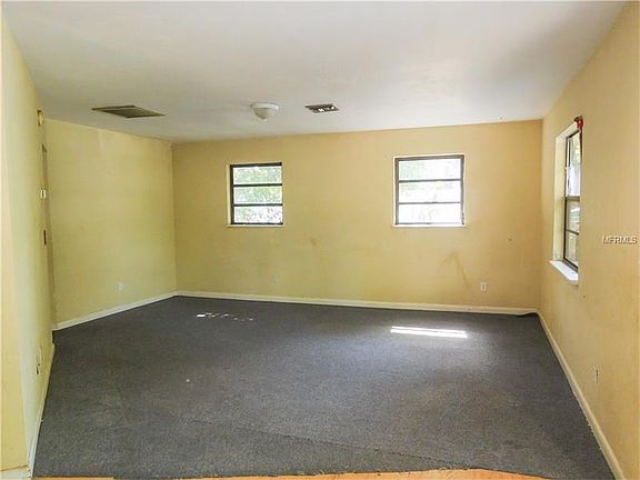 2nd image of 11625 McKenna Ave