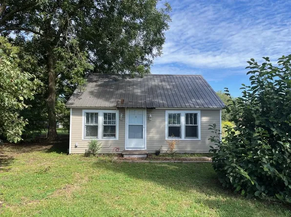 283 E College St, Henry, TN 38231