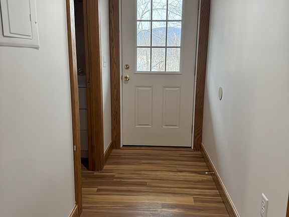 3rd image of 2058 College Ave #B