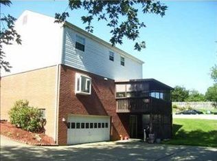 1765 Emery Dr, Allison Park, PA 15101