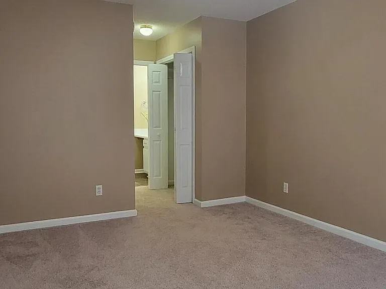 105 Sunshine Ln #A — Photo 43