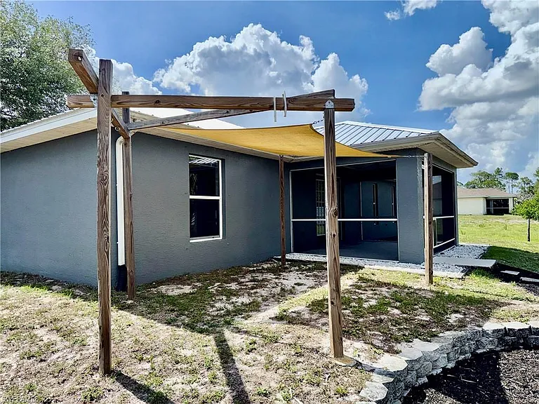 6016 Lindbrook Ave — Photo 38