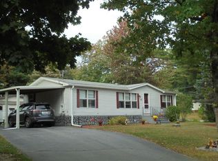 10 Champagne Rd, Gardner, MA 01440