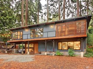 360 NE Serpentine Pl, Shoreline, WA 98155
