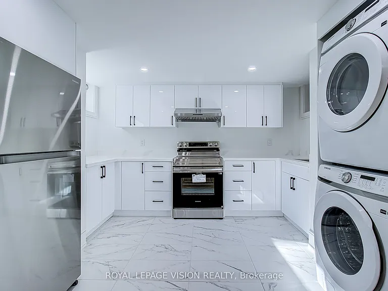 22 Anson Ave — Photo 6
