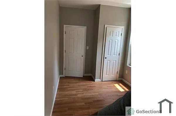 Building Photo - 802 Avenue U #2A
