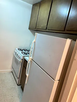 Rented by Compass | media 9