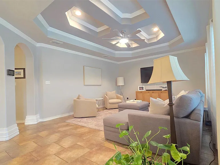6814 Princess Jean — Photo 16