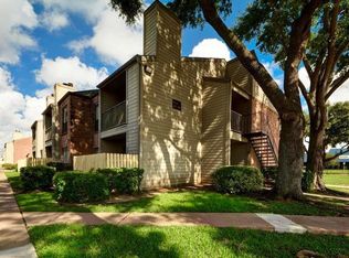 16111 Aspenglen Dr APT 306, Houston, TX 77084