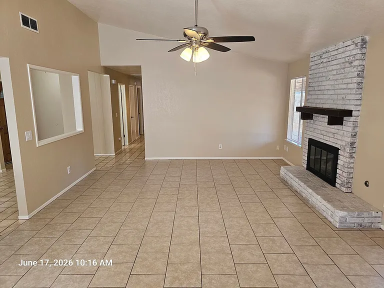 1784 Ben Franklin Ave — Photo 2
