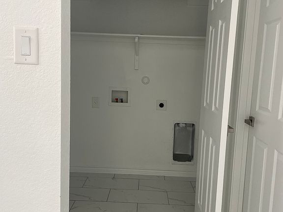 washer /dryer hookup