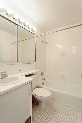 Rented by Mirador Real Estate | media 19