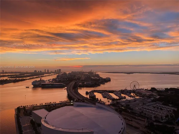 888 Biscayne Blvd APT 3001, Miami, FL 33132