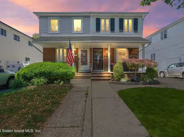 33 Middle Loop Rd, Staten Island, NY 10308