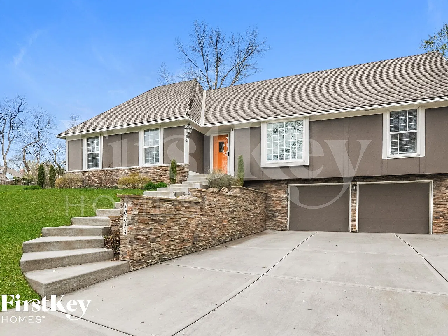 4 bed, 3.0 bath, 2198 sqft, $3,100 — Photo 2