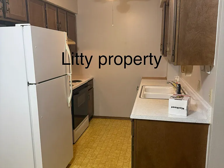 930 Coley Dr #930 — Photo 5