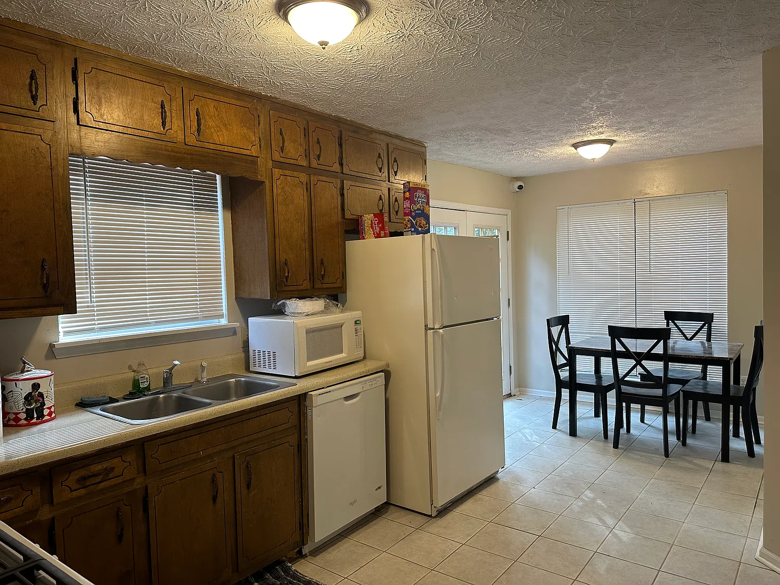 903 Forest Pointe Way — Photo 3