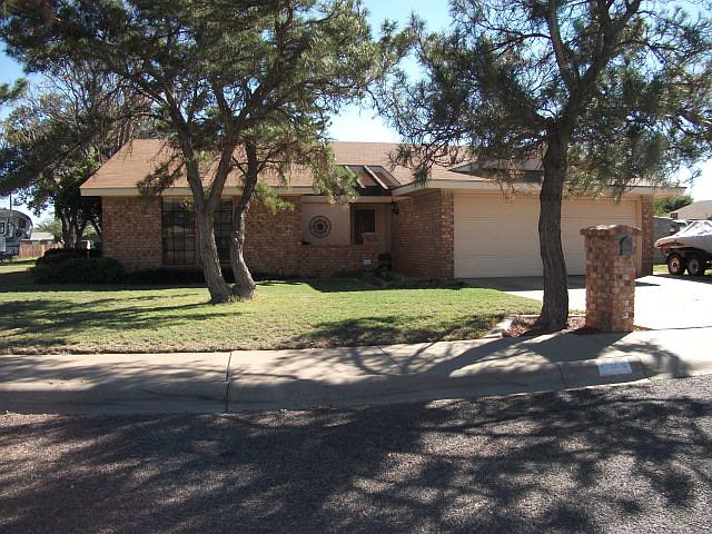 1st image of 1522 Doe Ln