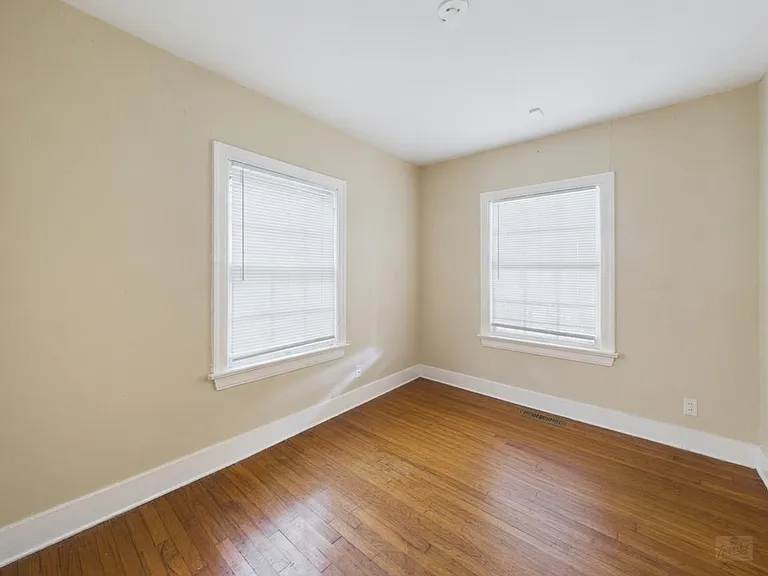 5204 Duval St — Photo 12