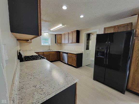 5th image of 1330 N Bonar Ave