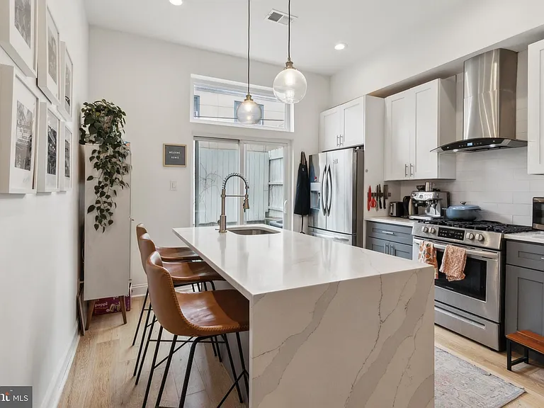 2145 Cross St — Photo 7