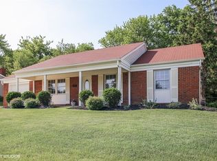 1704 Cambourne Ln, Schaumburg, IL 60194