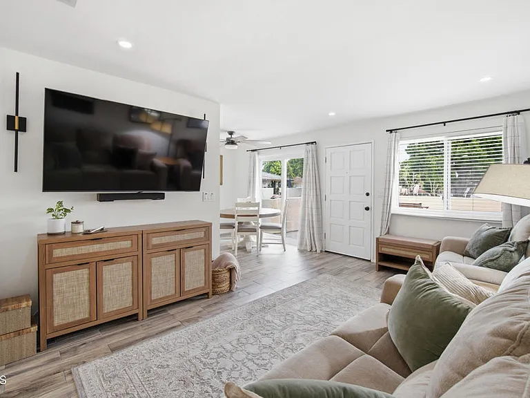 6743 Shakespeare Way — Photo 7