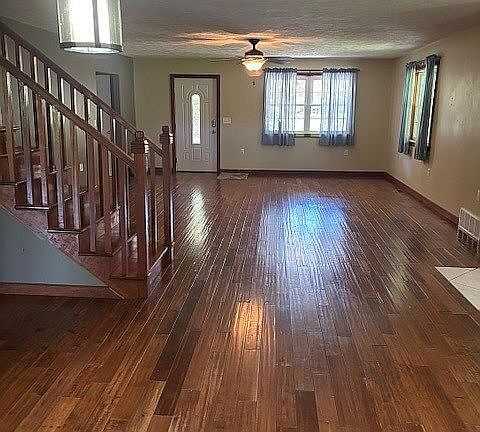 Living Dining Area
