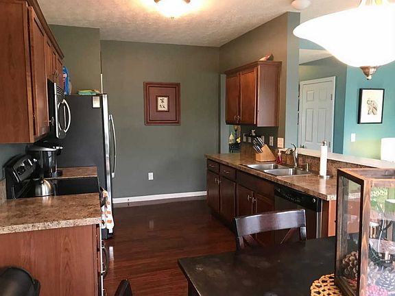 4th image of 292 Hennepin Dr