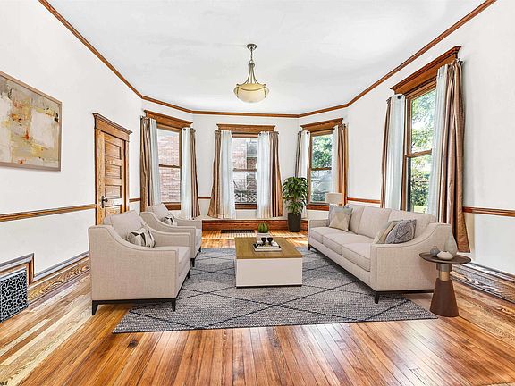 3rd image of 236 Park St