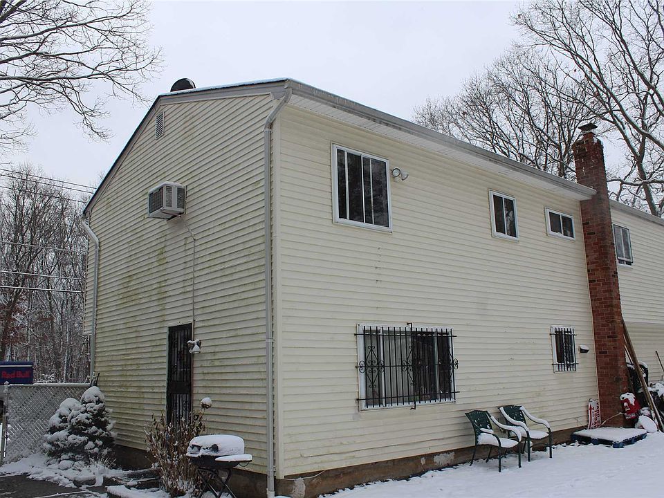 2nd image of 1291 Spur Dr N