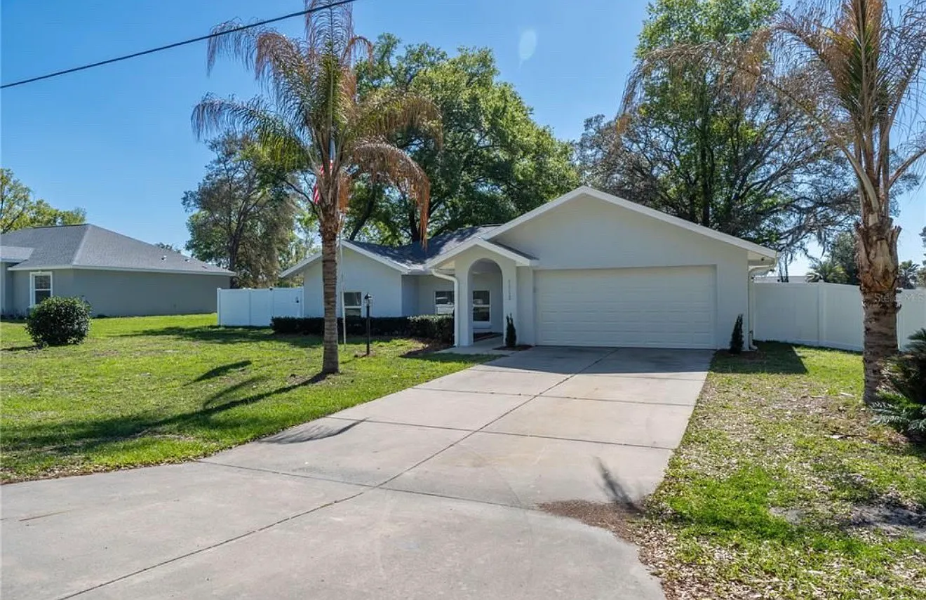 3 bed, 1585 sqft, $2,300 — Photo 3
