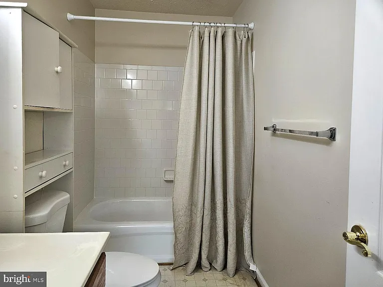 3315 Hollow Ct — Photo 24