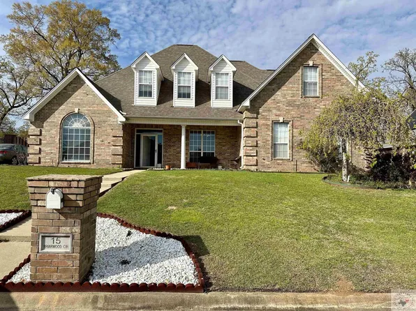 15 Briarwood Cir, Texarkana, TX 75503