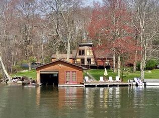 83 Flat Top Lake Rd, Ghent, WV 25843