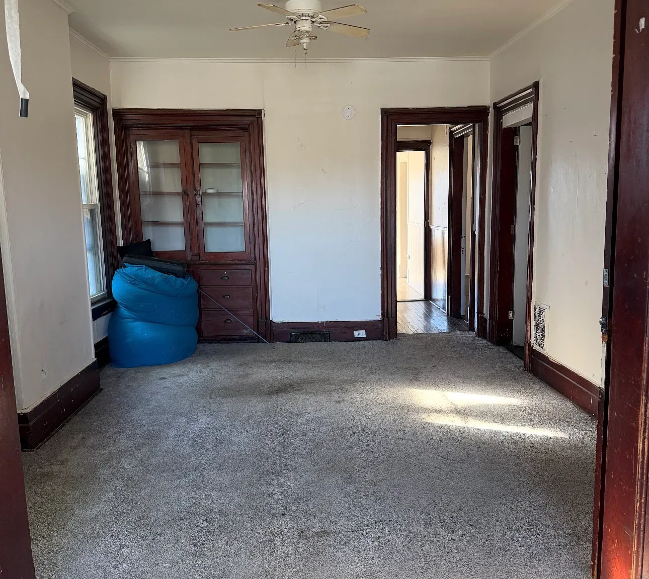 3 bed, $1,600 — Photo 3