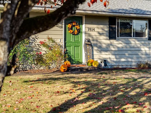 2nd image of 7814 NE 27th St